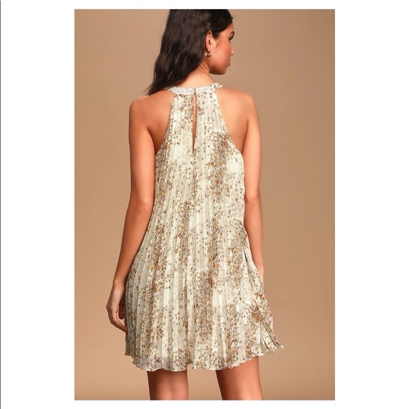Lulus Floral Print Pleated Halter Mini Swing Dress - Picture 2 of 3